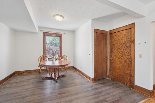 2211 10th Avenue S, Minneapolis, MN 55404