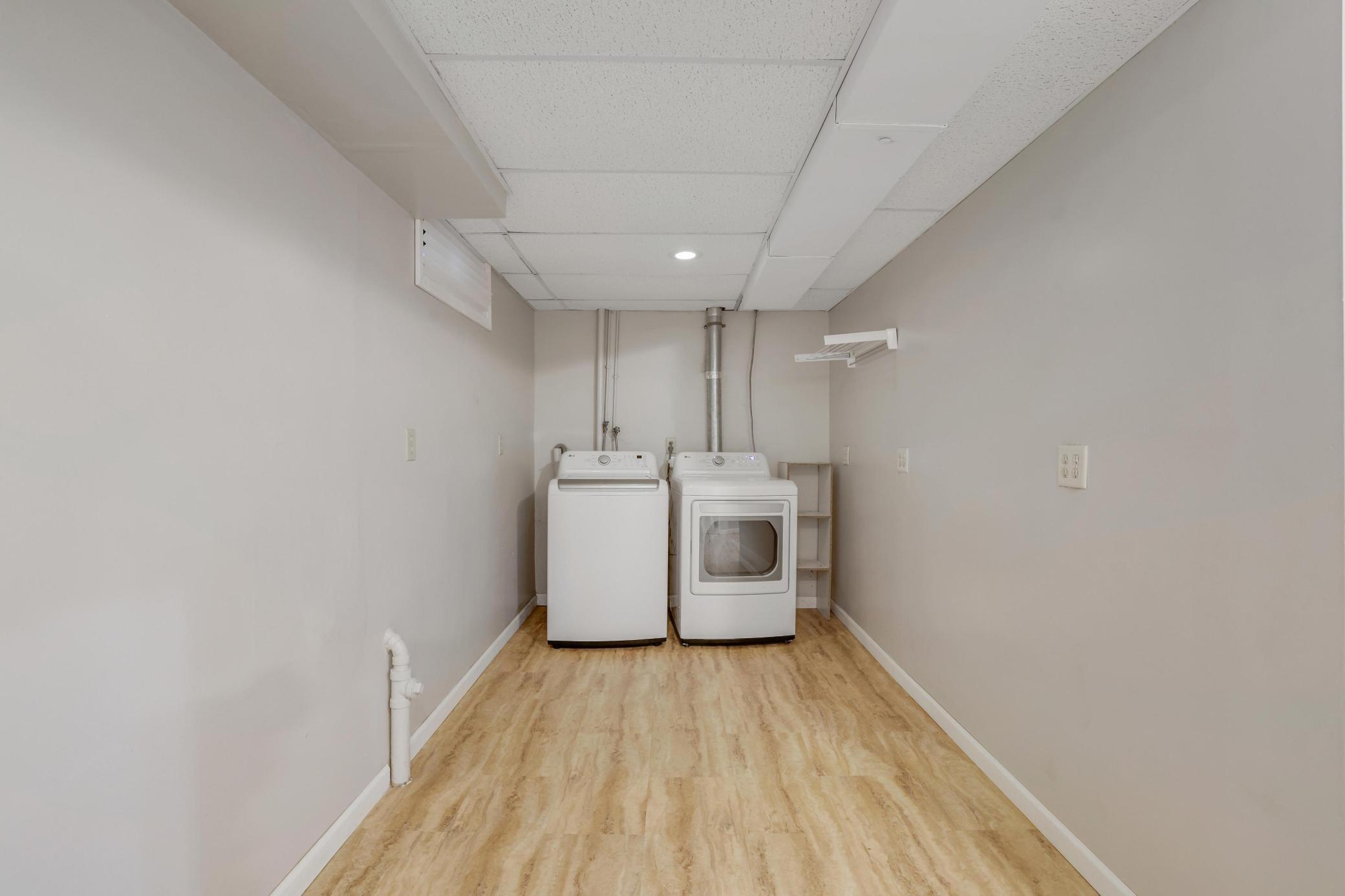 Finished laundry room