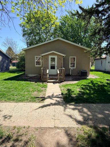 520 6th Street, Walnut Grove, MN 56180