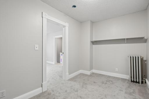731 Thomas Avenue, Saint Paul, MN 55104