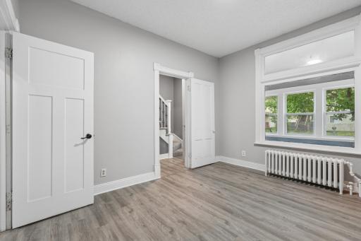 731 Thomas Avenue, Saint Paul, MN 55104