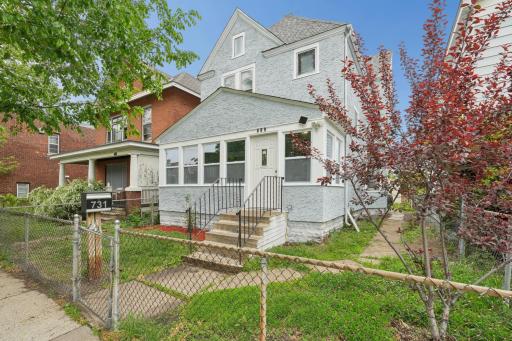 731 Thomas Avenue, Saint Paul, MN 55104