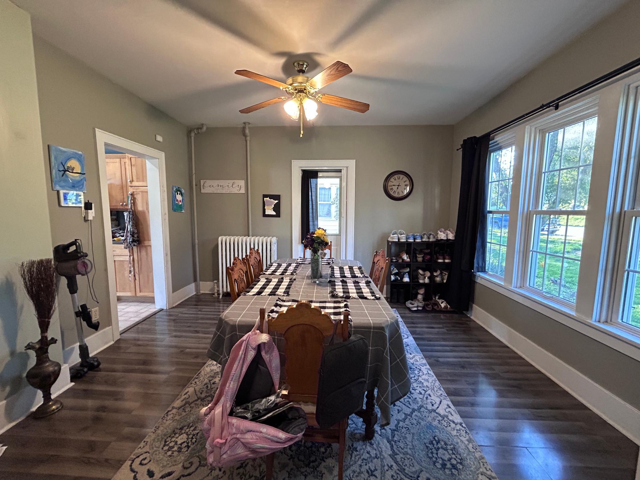 10 Dining room.jpg