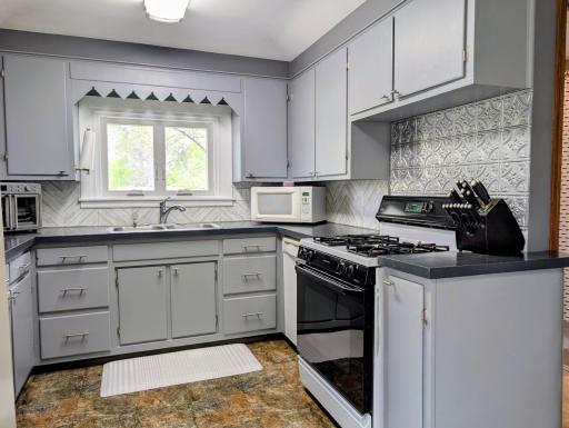 312 Kilburn Street NW, Bertha, MN 56437