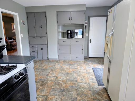 312 Kilburn Street NW, Bertha, MN 56437