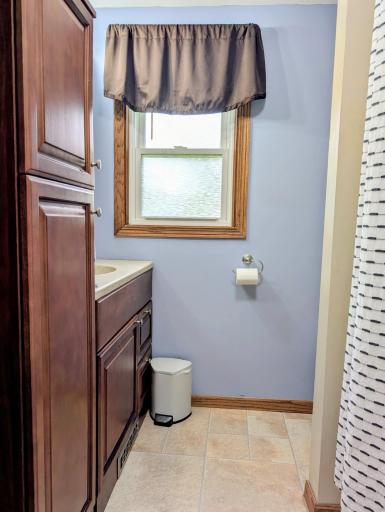 Full main floor bathroom with new light/fan
