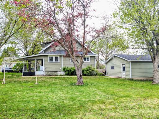 312 Kilburn Street NW, Bertha, MN 56437