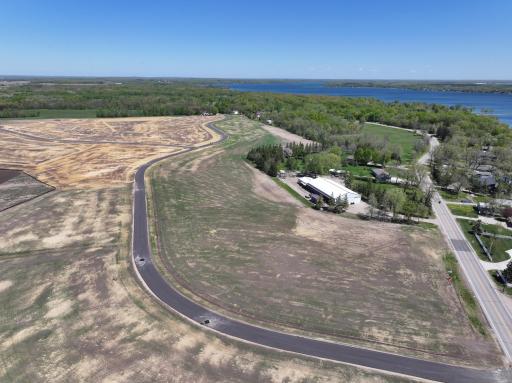 Chainview Drive NW