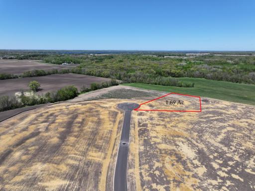 Cul-de-sac - Red outline is approx. property boundaries