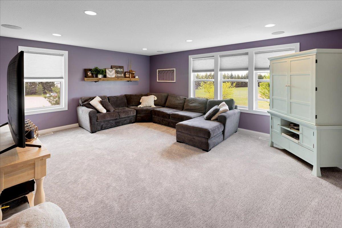 Upper-Level Family Room