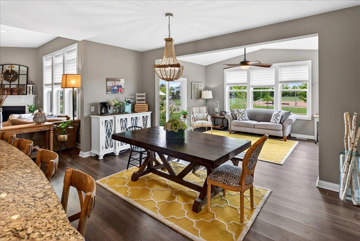 Dining Room/ Sun Room