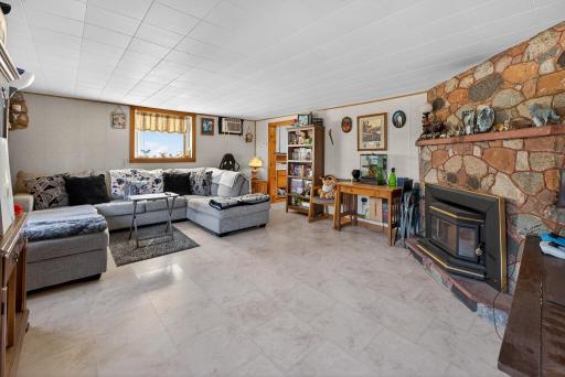 409 1st Street SE, Hinckley, MN 55037