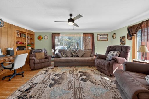 409 1st Street SE, Hinckley, MN 55037