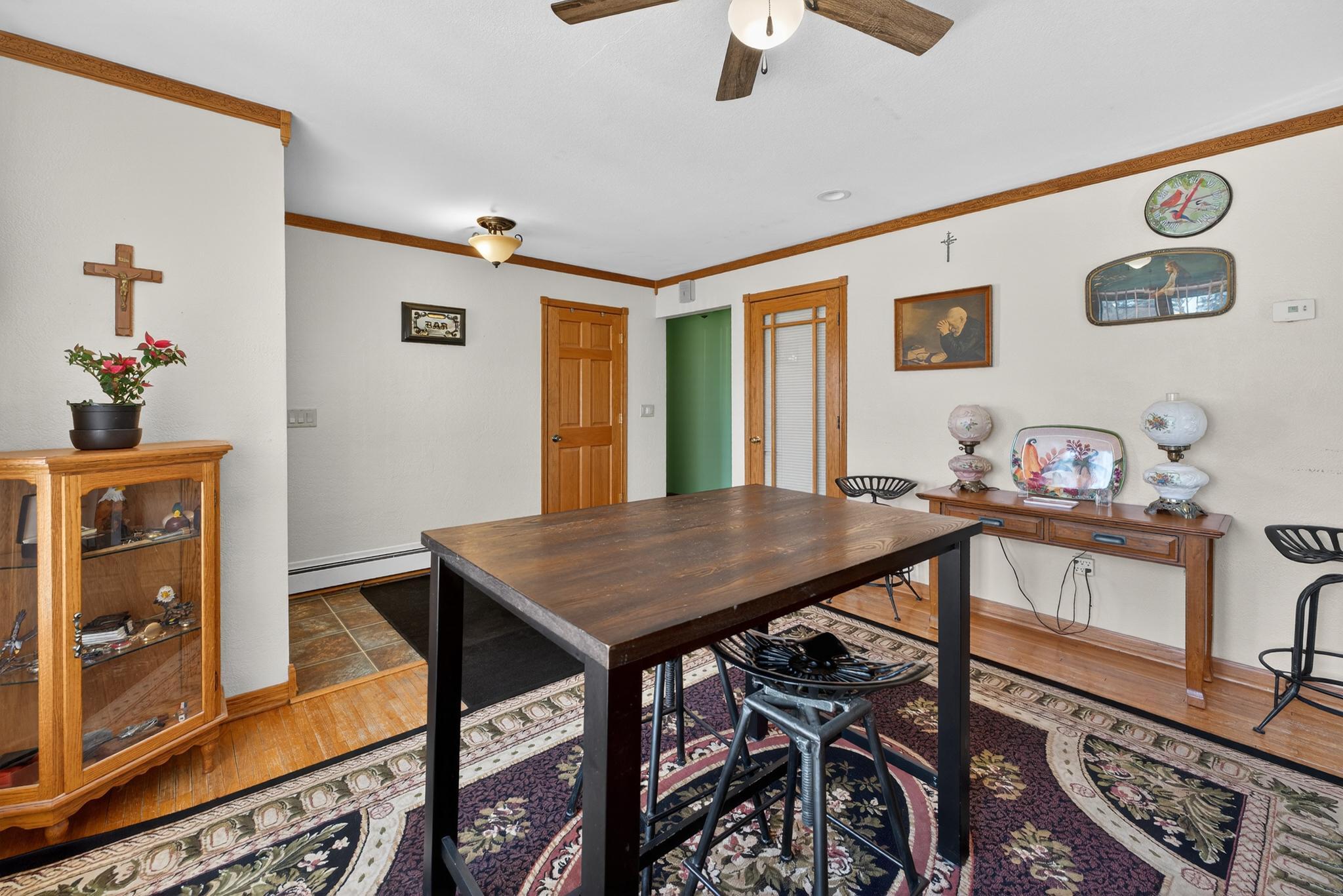 dining room.jpg