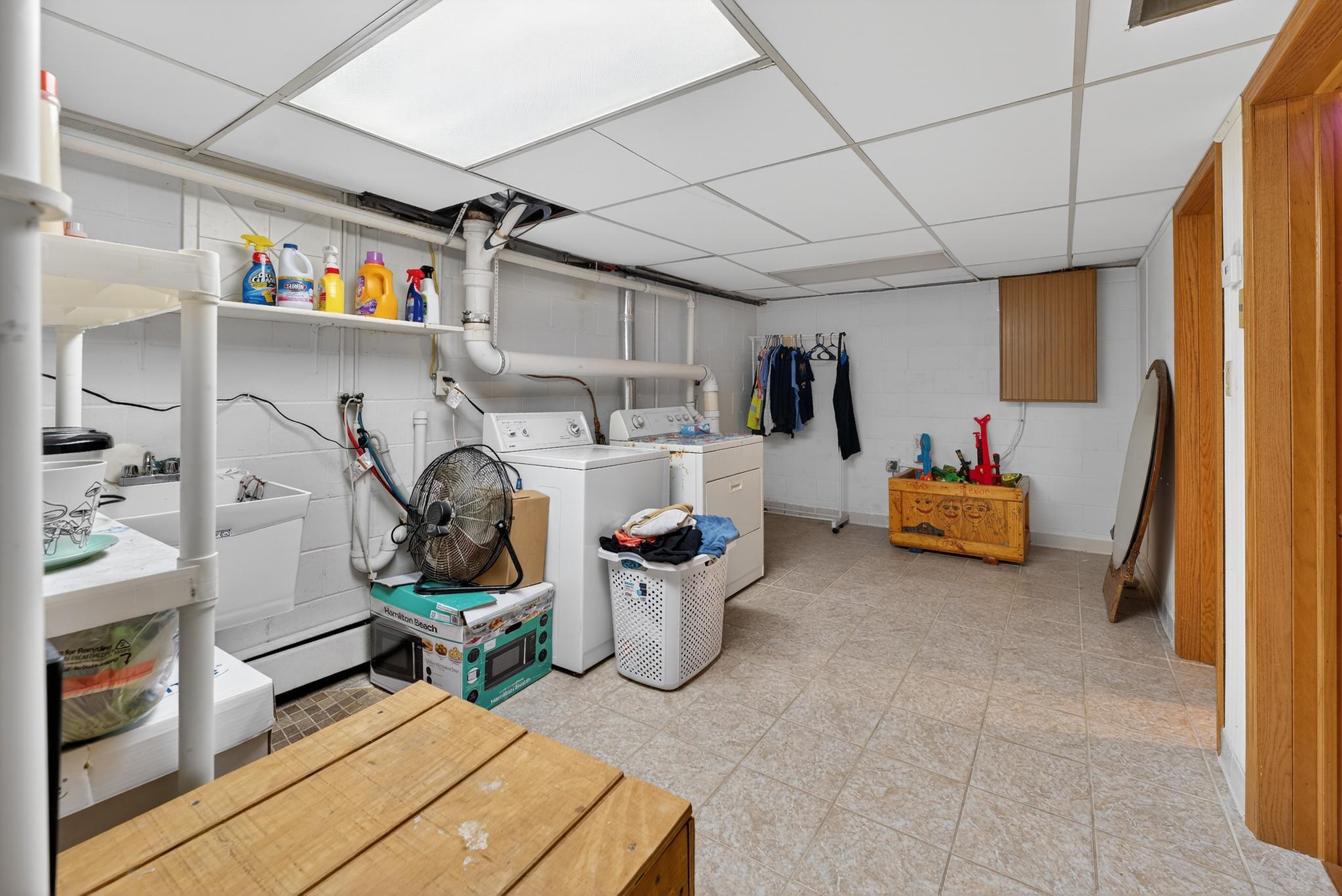 ll laundry.jpg