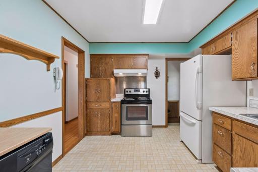 2949 Aquila Avenue N, Minneapolis, MN 55427
