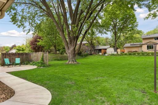2949 Aquila Avenue N, Minneapolis, MN 55427
