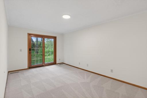 14748 Oak Run Lane, Burnsville, MN 55306