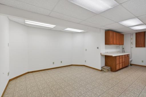 14748 Oak Run Lane, Burnsville, MN 55306