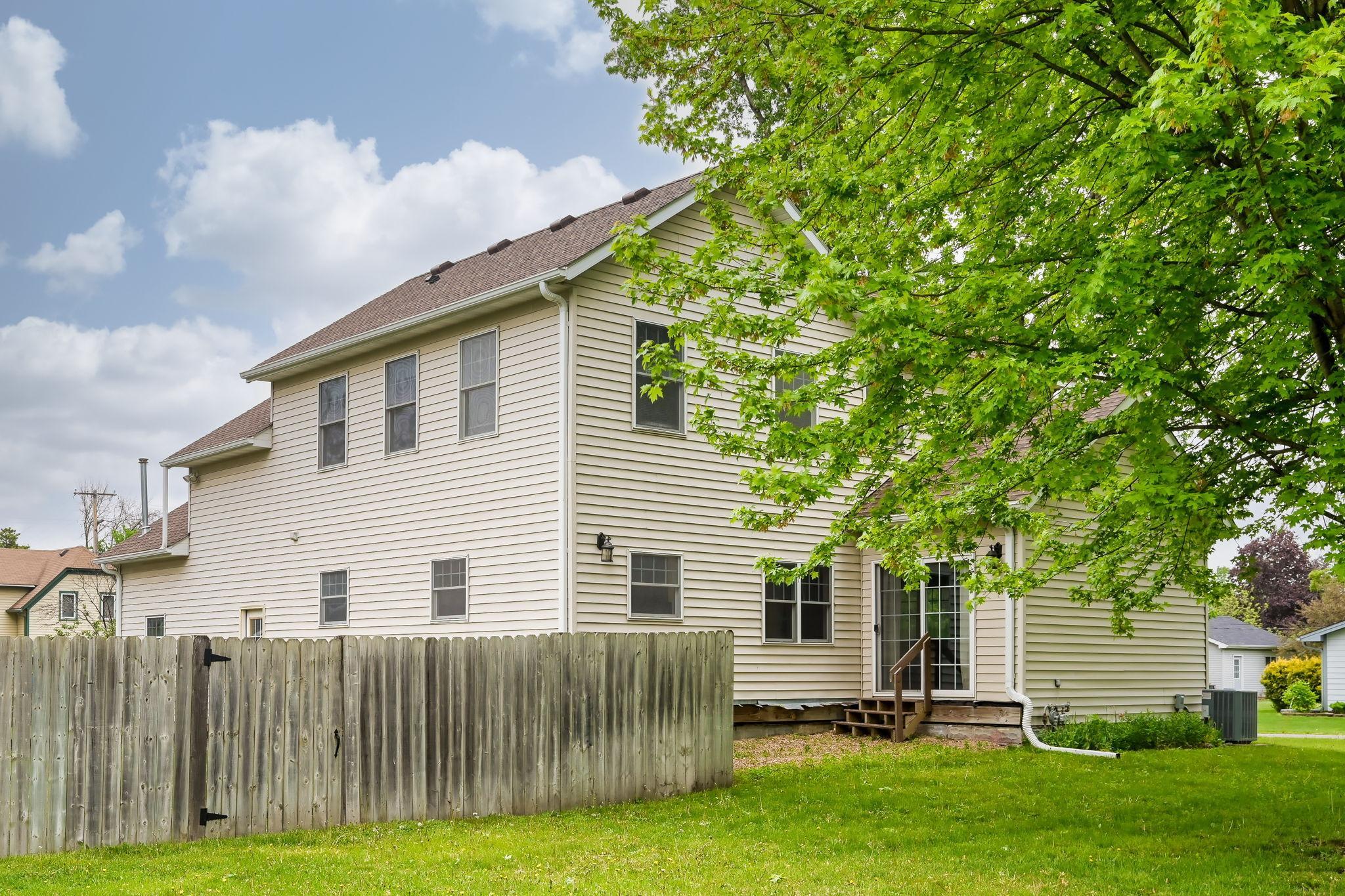 42-web-or-mls-5510 Bryant St-42.jpeg