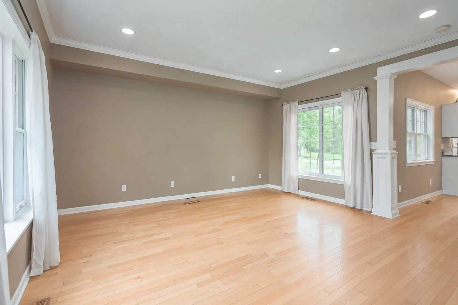 Living Room 2.png