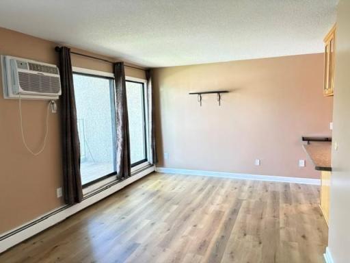 4110 RAHN Road, 221, Eagan, MN 55123