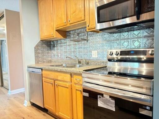 4110 RAHN Road, 221, Eagan, MN 55123