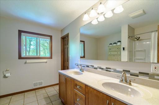 10665 Akron Avenue, Inver Grove Heights, MN 55077