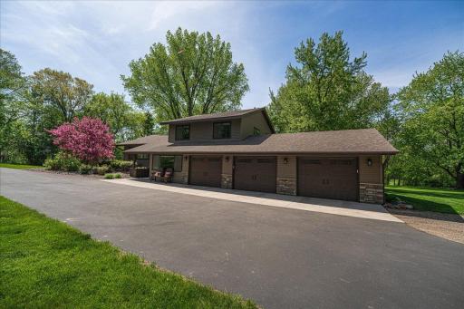 10665 Akron Avenue, Inver Grove Heights, MN 55077