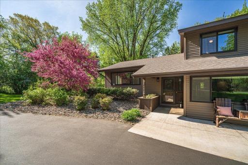 10665 Akron Avenue, Inver Grove Heights, MN 55077