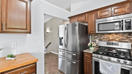 11610 Louisiana Avenue N, Champlin, MN 55316