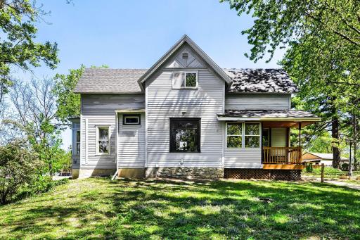 1647 Ames Avenue, Saint Paul, MN 55106