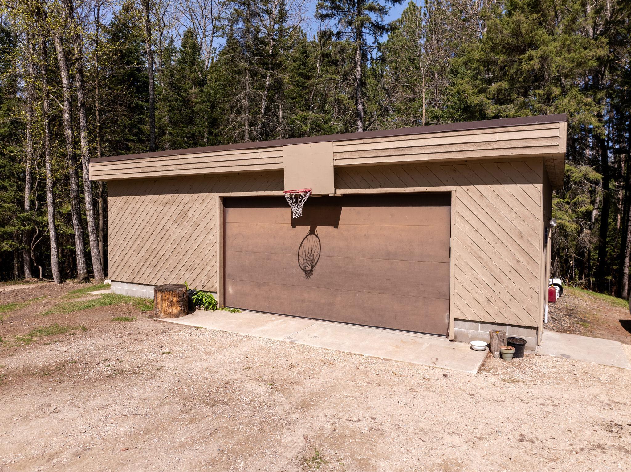 Oversize garage