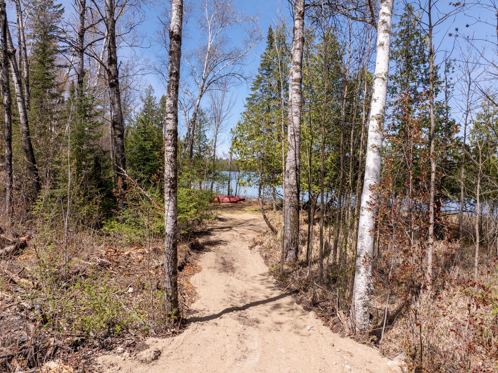 Trail to Grass Lake