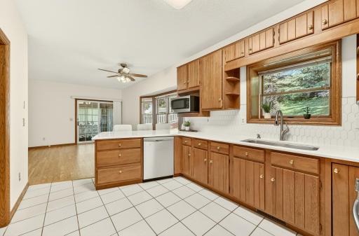 1915 Folwell Drive SW, Rochester, MN 55902