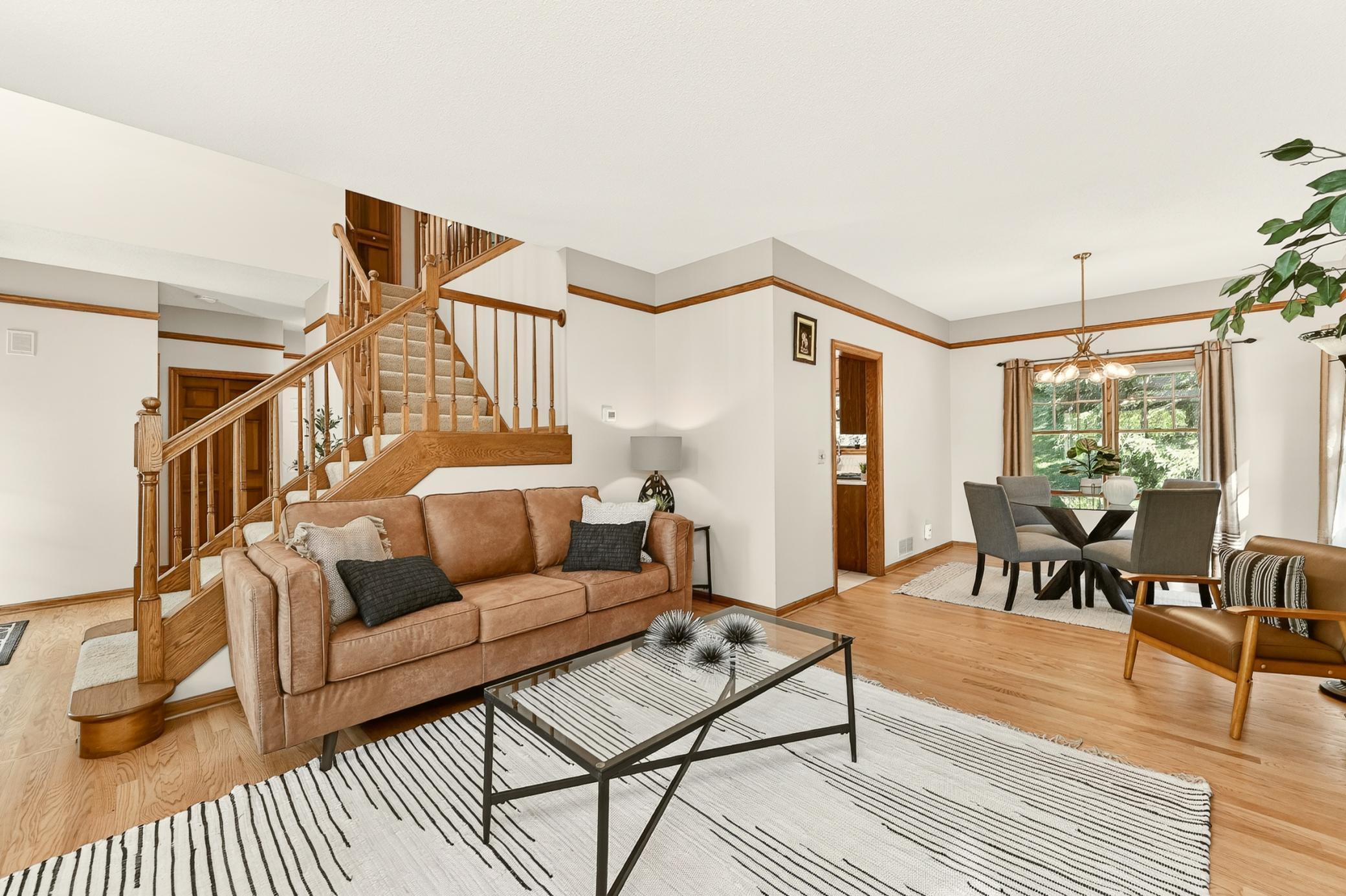 Living Room/Dining