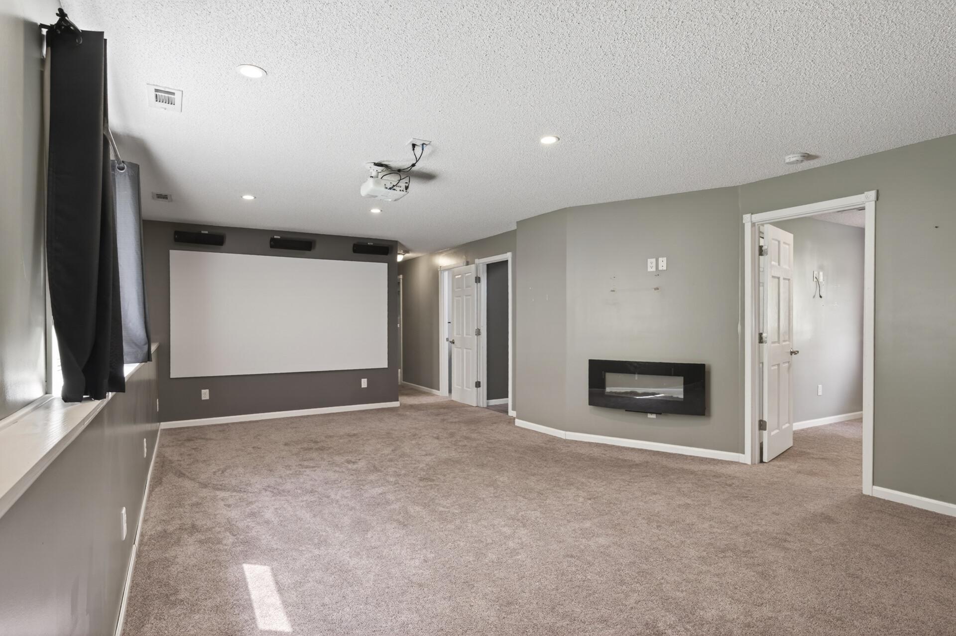Family Room Screen & Projector stay