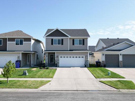 5817 57 Avenue S, Fargo, ND 58104