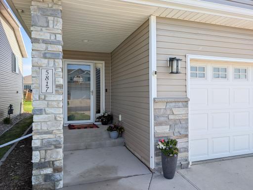 5817 57 Avenue S, Fargo, ND 58104
