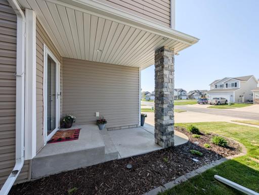 5817 57 Avenue S, Fargo, ND 58104