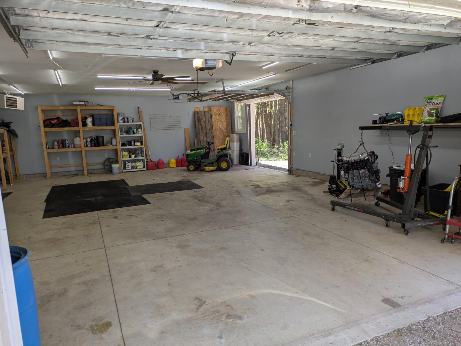 Garage work shop