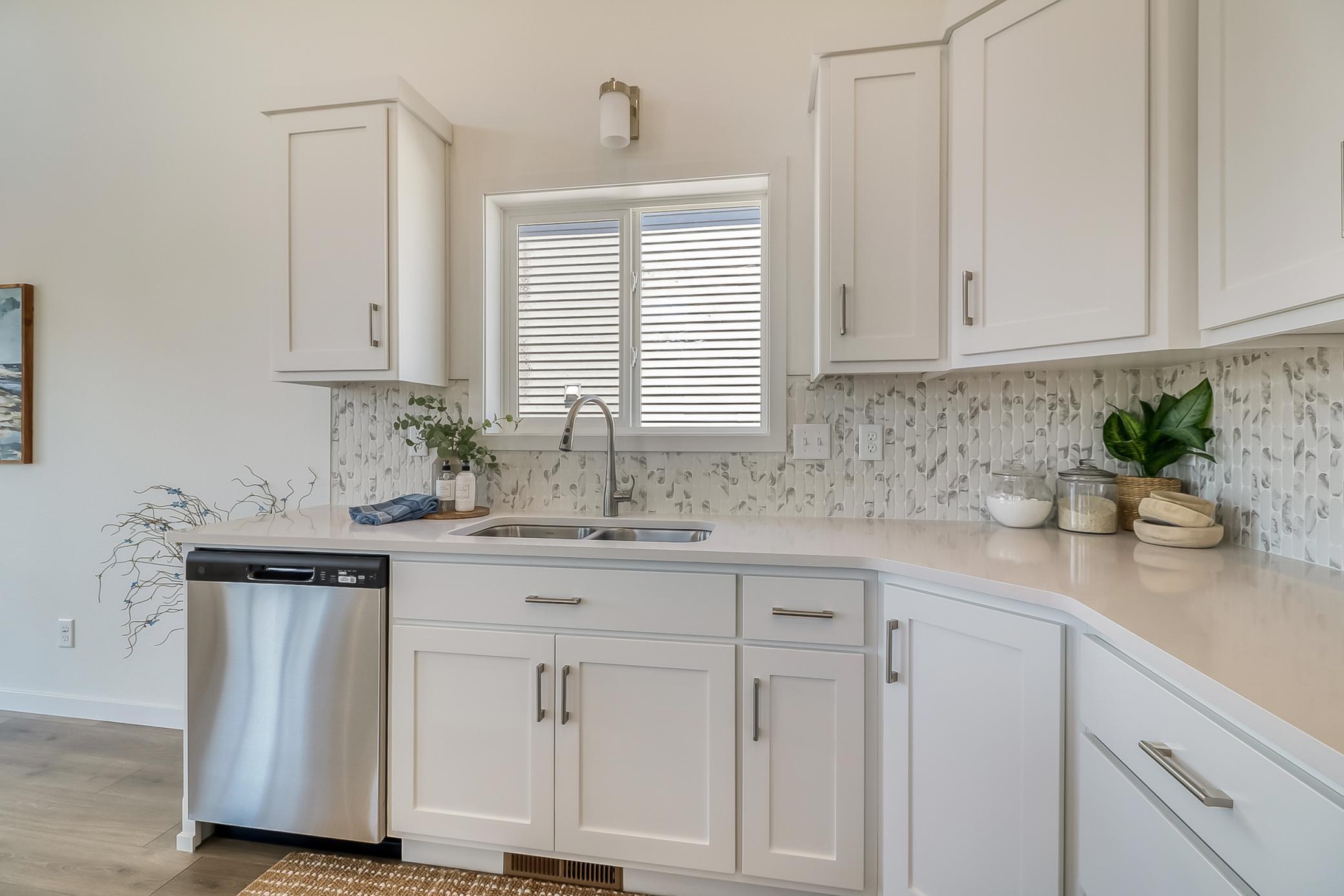 Kitchen1_6.jpg