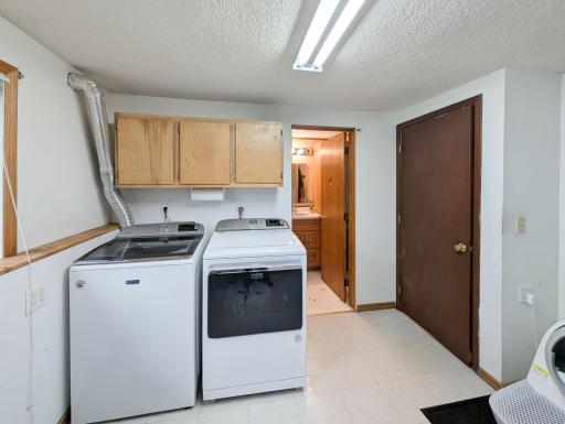 1918 5 Avenue E, West Fargo, ND 58078