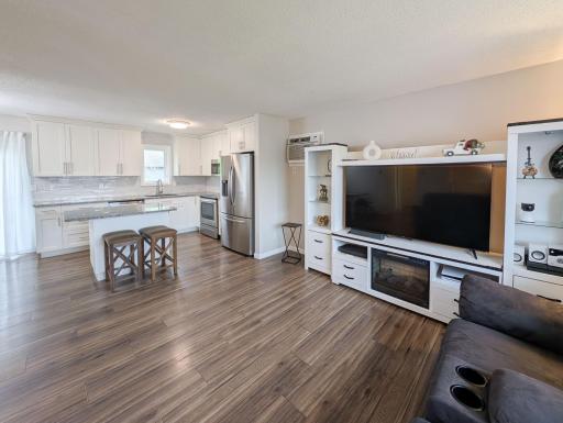 1918 5 Avenue E, West Fargo, ND 58078