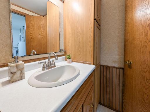 1918 5 Avenue E, West Fargo, ND 58078