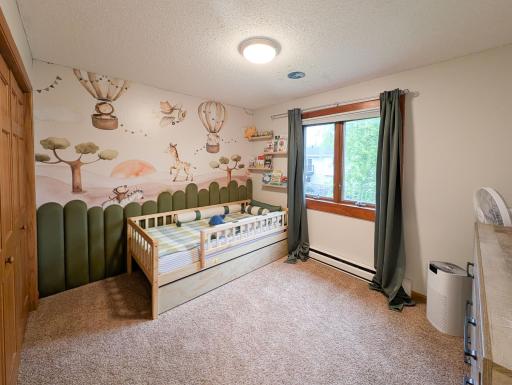 1918 5 Avenue E, West Fargo, ND 58078