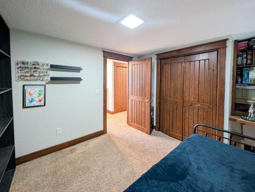 1918 5 Avenue E, West Fargo, ND 58078