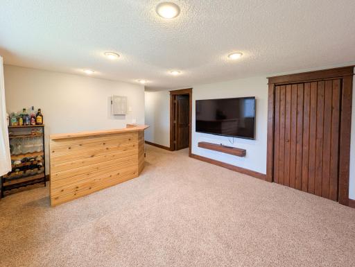1918 5 Avenue E, West Fargo, ND 58078