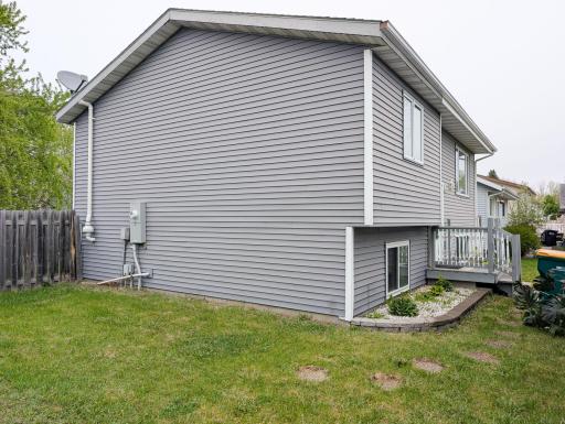 1918 5 Avenue E, West Fargo, ND 58078