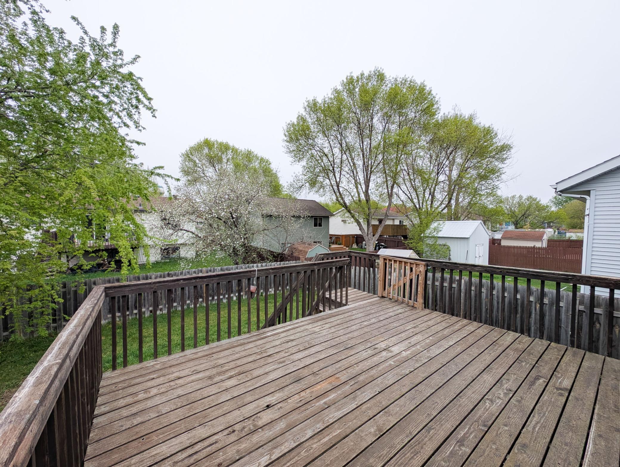 L2P018-1918 5th Ave E West Fargo.jpg